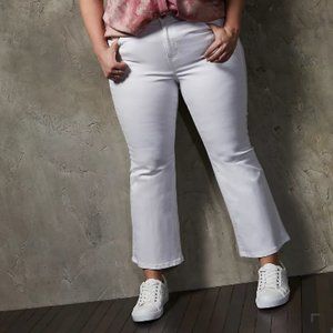 NWT Torrid White Crop Flare Jean